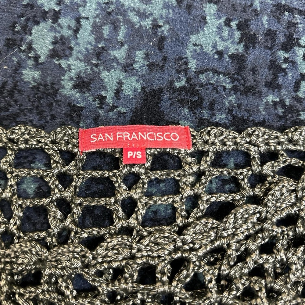Grey Crochet Top - Picture 6 of 6